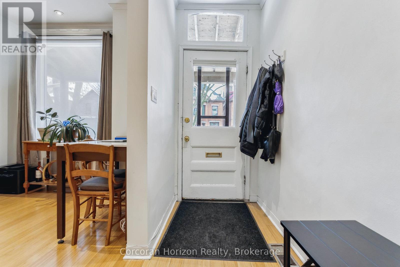 296 Charlton Avenue W, Hamilton, Ontario  L8P 2E5 - Photo 4 - X12776766