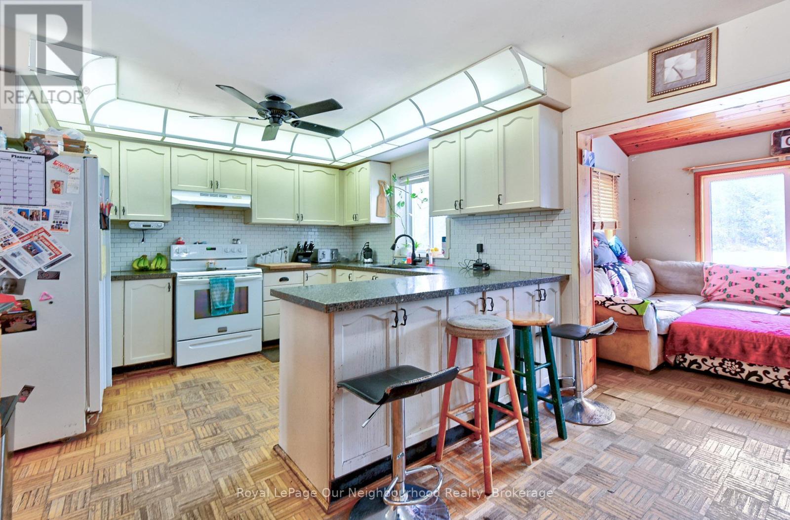 563 Cam Fella Boulevard, Whitchurch-Stouffville, Ontario  L4A 7H3 - Photo 3 - N12776760