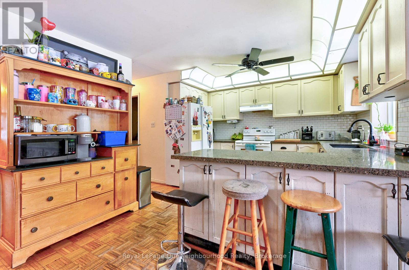 563 Cam Fella Boulevard, Whitchurch-Stouffville, Ontario  L4A 7H3 - Photo 4 - N12776760