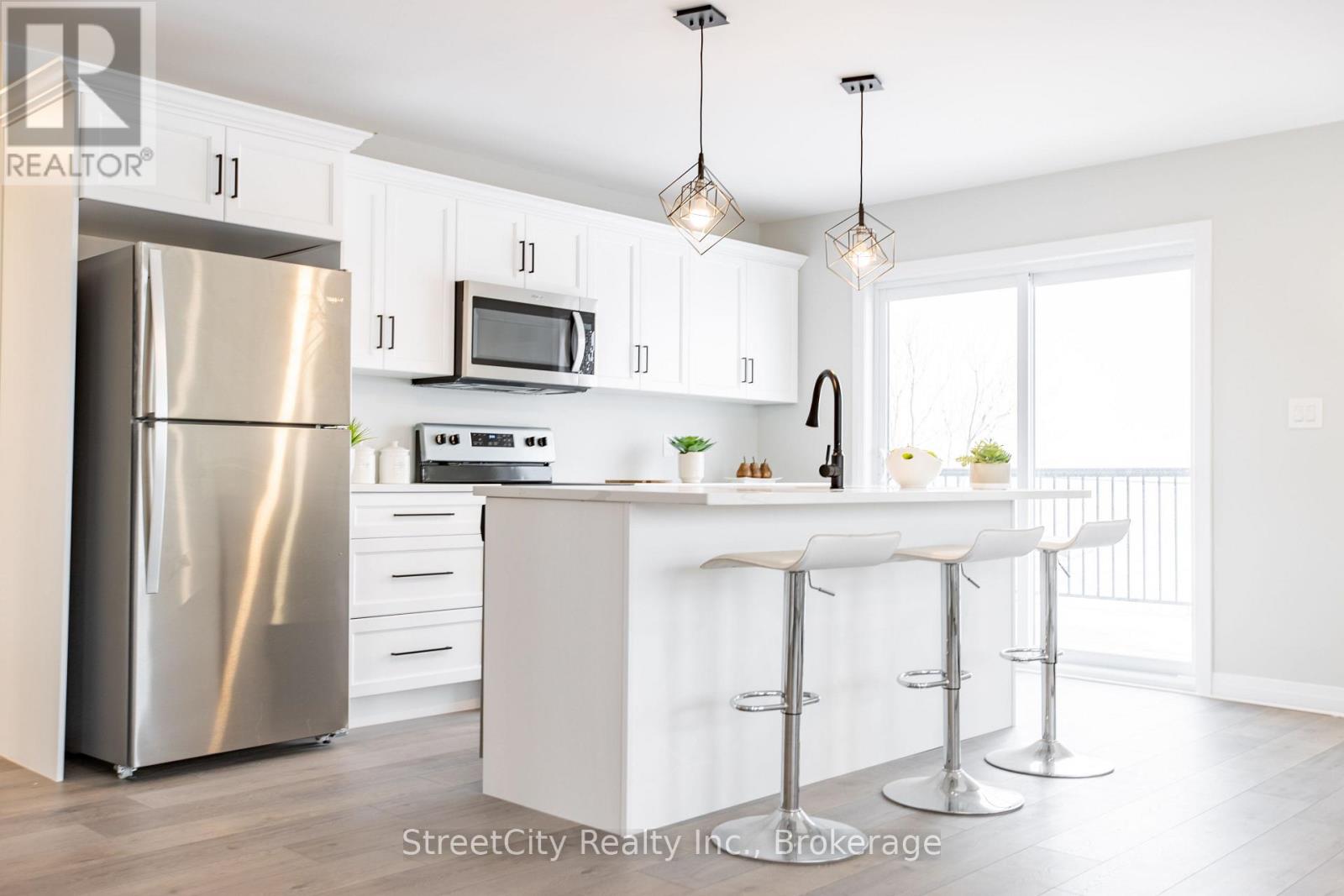 2236 Line 34 Line, Perth East, Ontario  N0K 1J0 - Photo 3 - X12776694