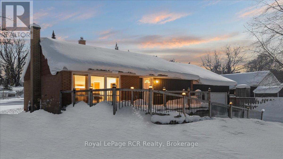 389 3rd Street, Hanover, Ontario N4N 1B4 - Photo 25 - X12776858