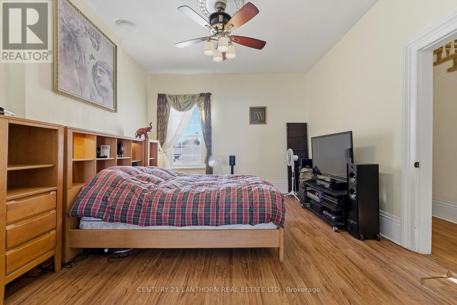 48 Queen Street, Quinte West, Ontario  K8V 4X6 - Photo 10 - X12776698