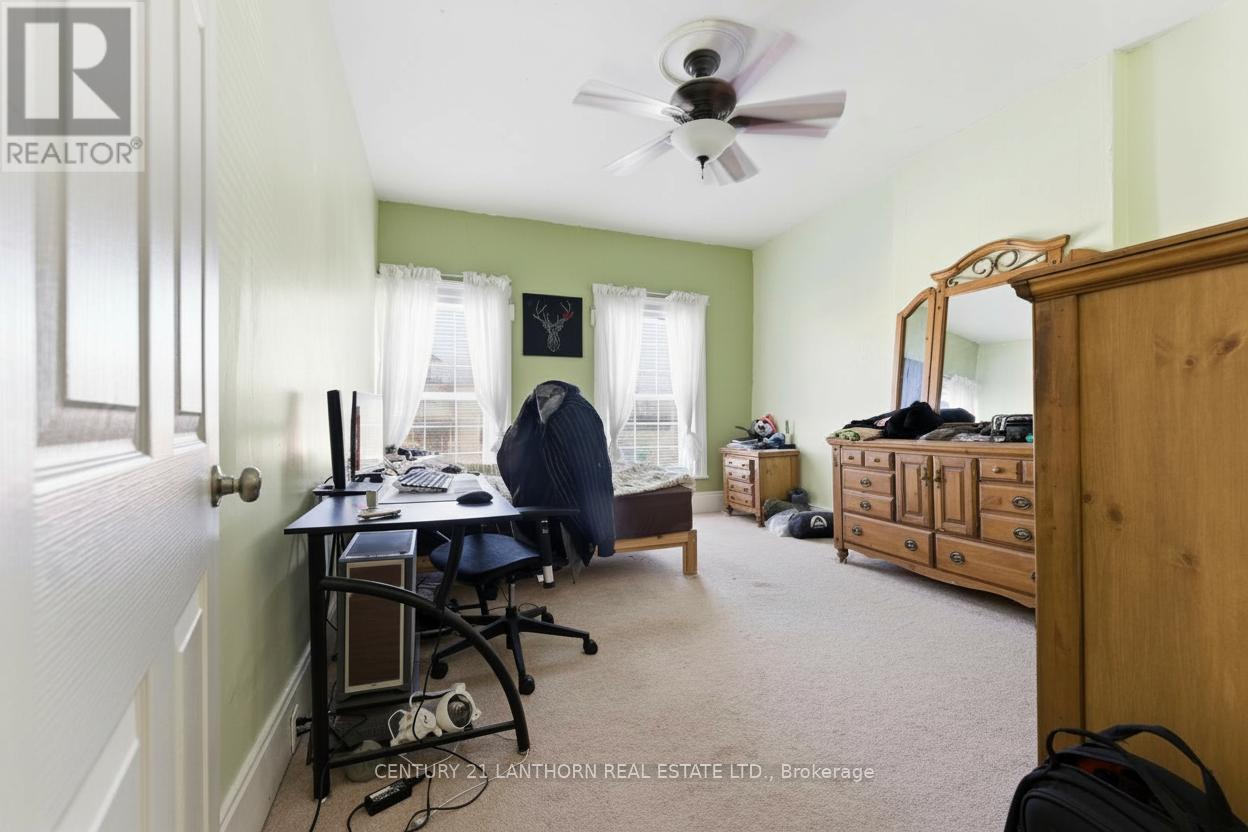 48 Queen Street, Quinte West, Ontario  K8V 4X6 - Photo 14 - X12776698