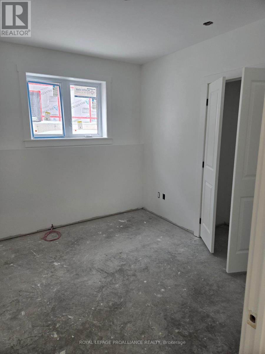 4 - 92 Lywood Street, Belleville, Ontario  K0K 1K0 - Photo 10 - X12776772