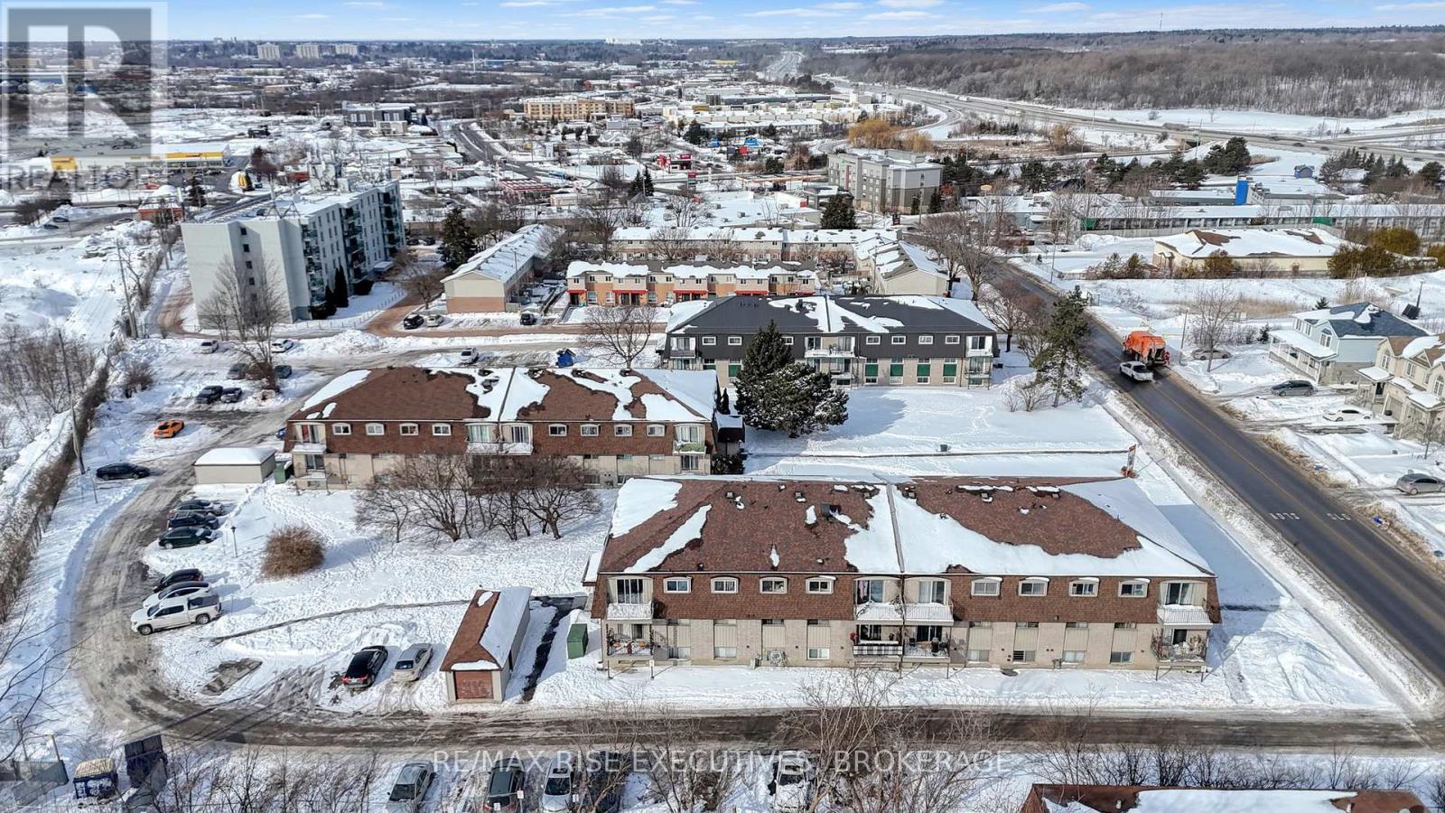 276-286 Conacher Drive, Kingston (Rideau), Ontario  K7K 2X2 - Photo 13 - X12776714