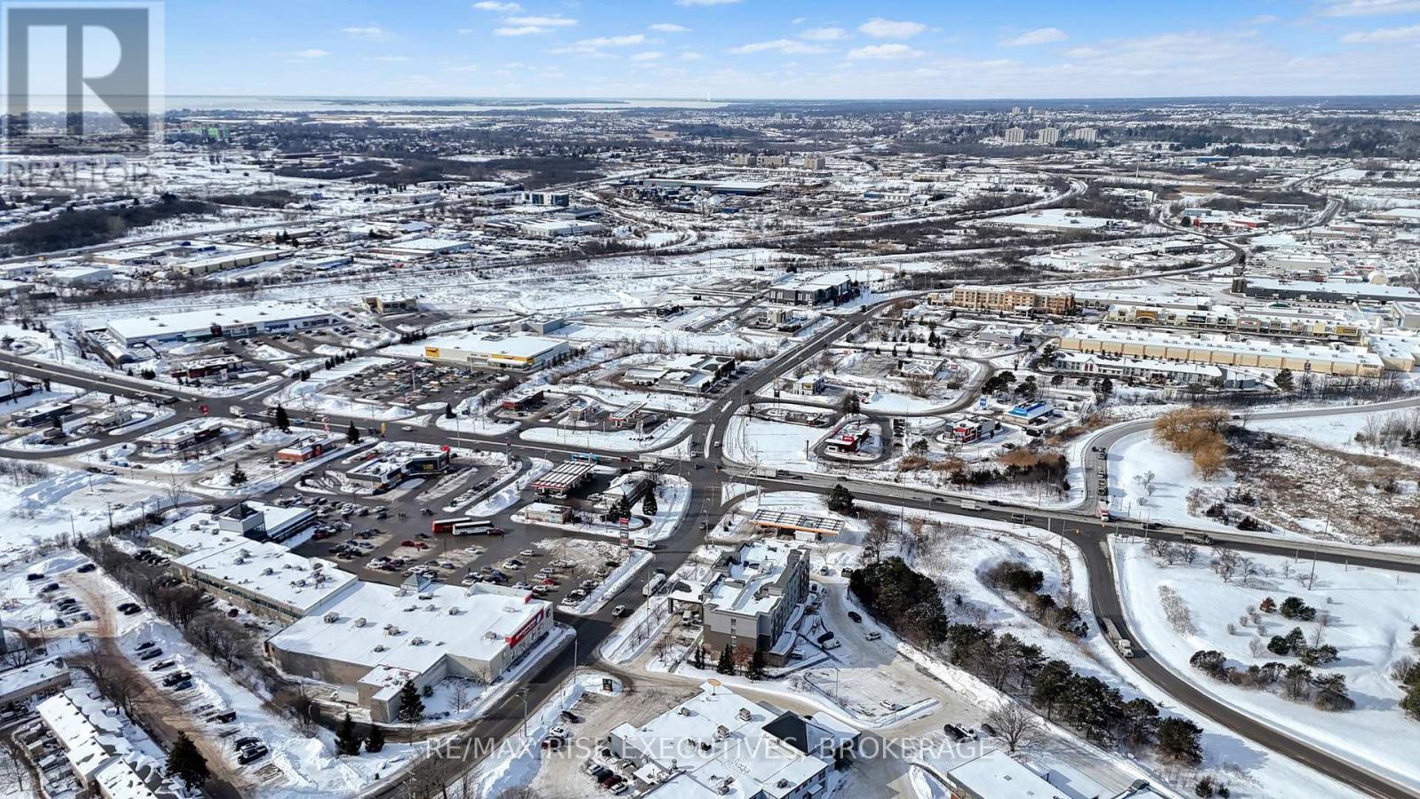 276-286 Conacher Drive, Kingston (Rideau), Ontario  K7K 2X2 - Photo 14 - X12776714