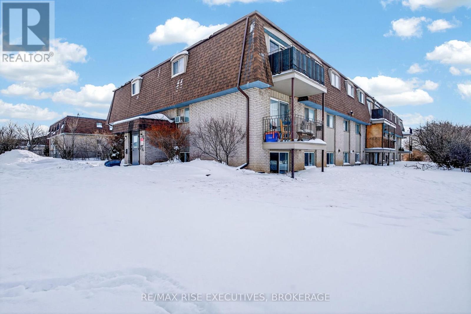 276-286 Conacher Drive, Kingston (Rideau), Ontario  K7K 2X2 - Photo 18 - X12776714