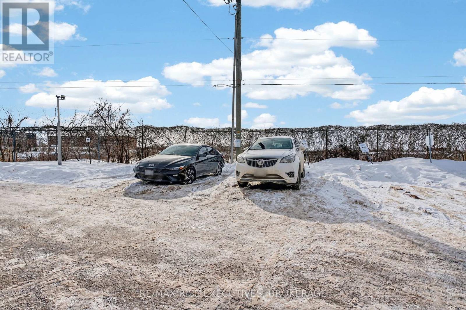 276-286 Conacher Drive, Kingston (Rideau), Ontario  K7K 2X2 - Photo 34 - X12776714