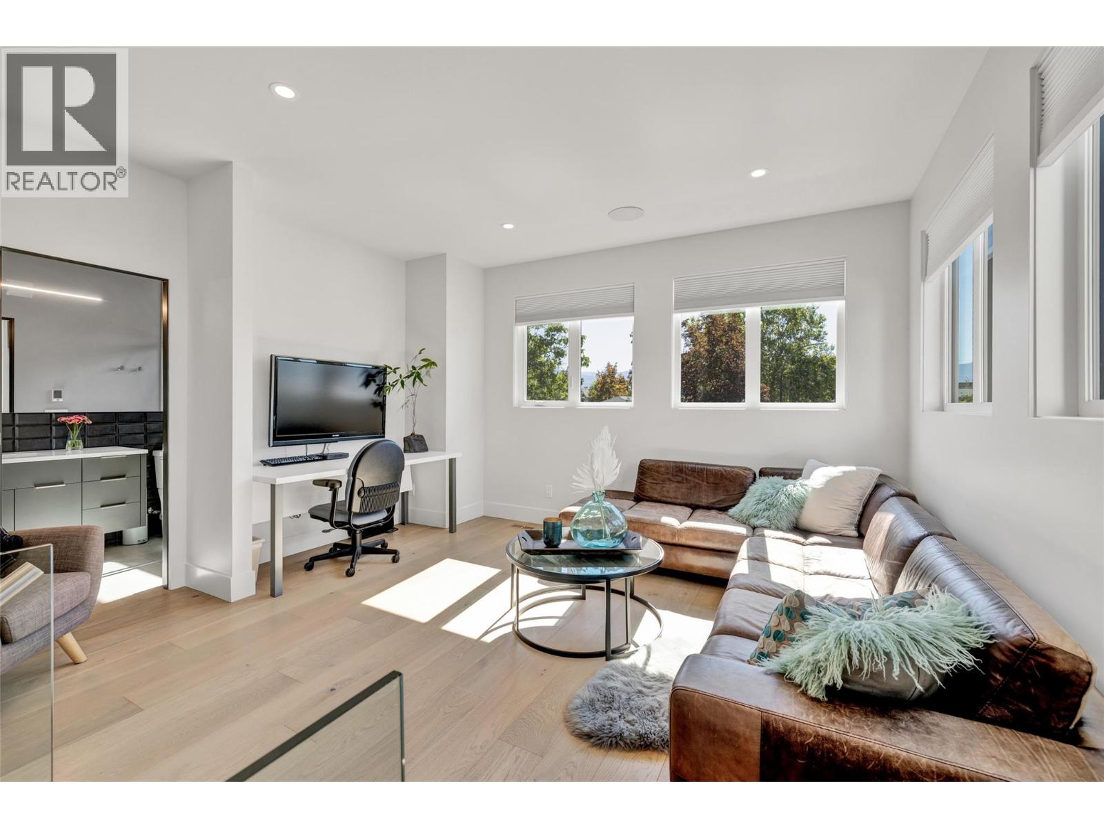 364 Christleton Avenue, Kelowna, British Columbia  V1Y 5H7 - Photo 49 - 10374456