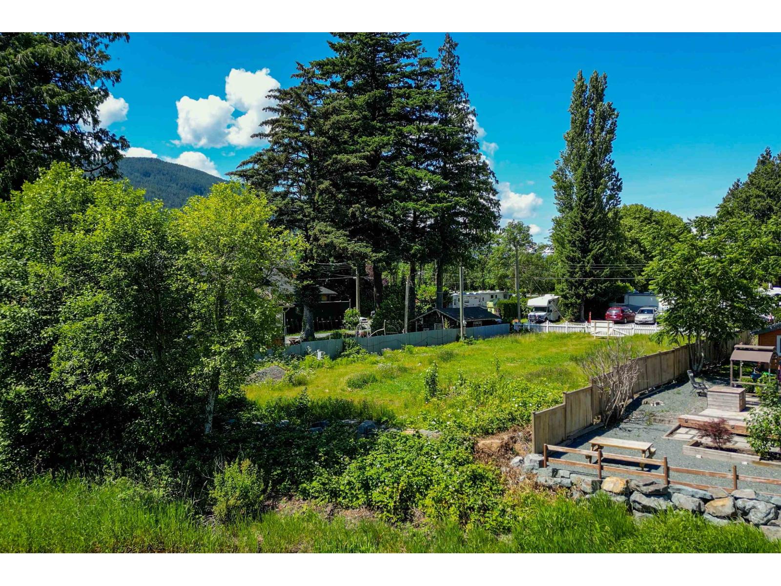 260 Cedar Avenue, Harrison Hot Springs, Harrison Hot Springs, British Columbia  V0M 1K0 - Photo 11 - R3088424