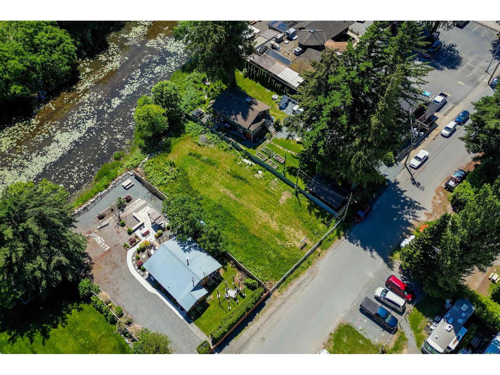 260 Cedar Avenue, Harrison Hot Springs, Harrison Hot Springs, British Columbia  V0M 1K0 - Photo 3 - R3088424