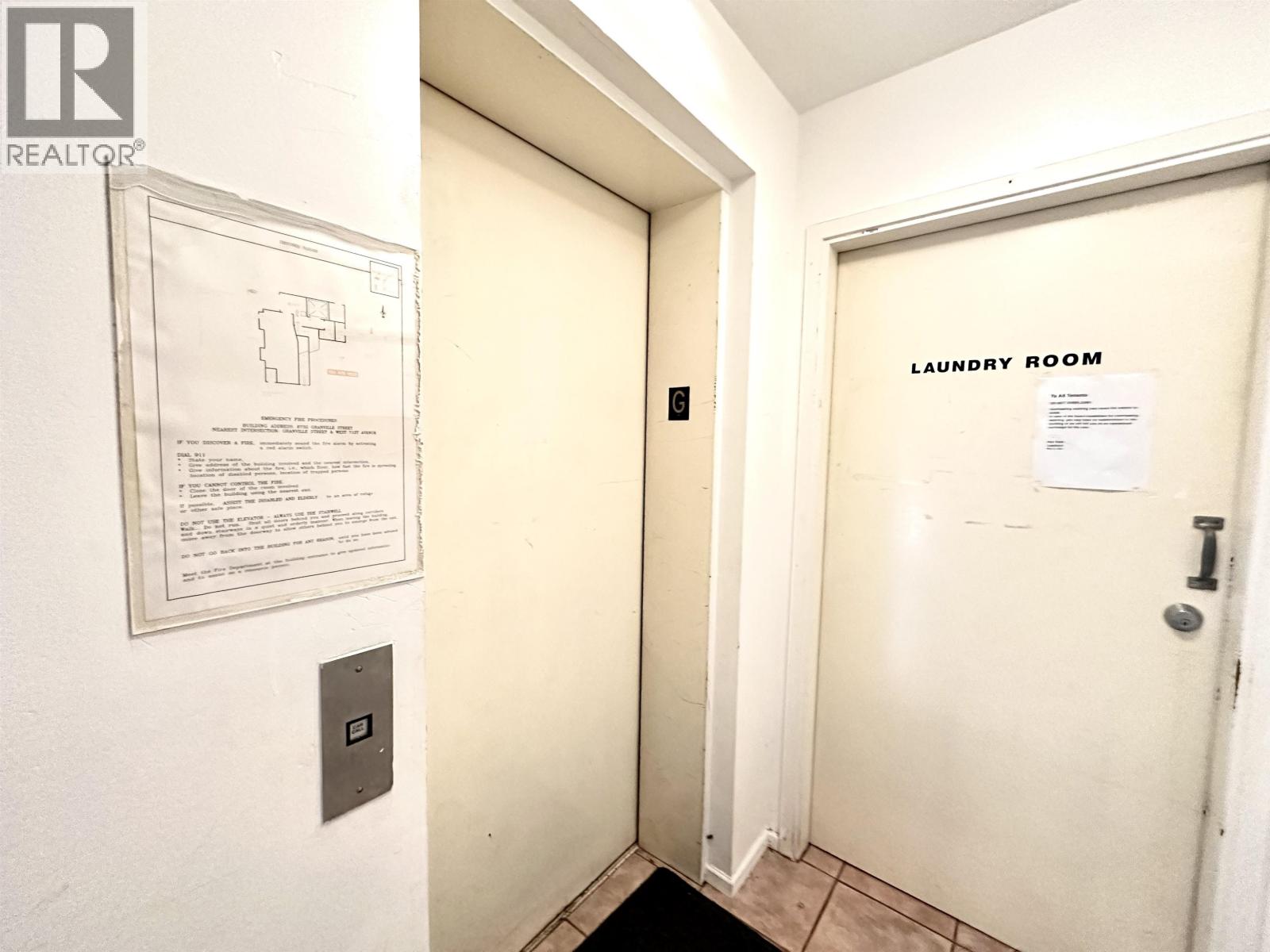 8732 Granville Street, Vancouver, British Columbia  V6P 5A5 - Photo 7 - C8075929