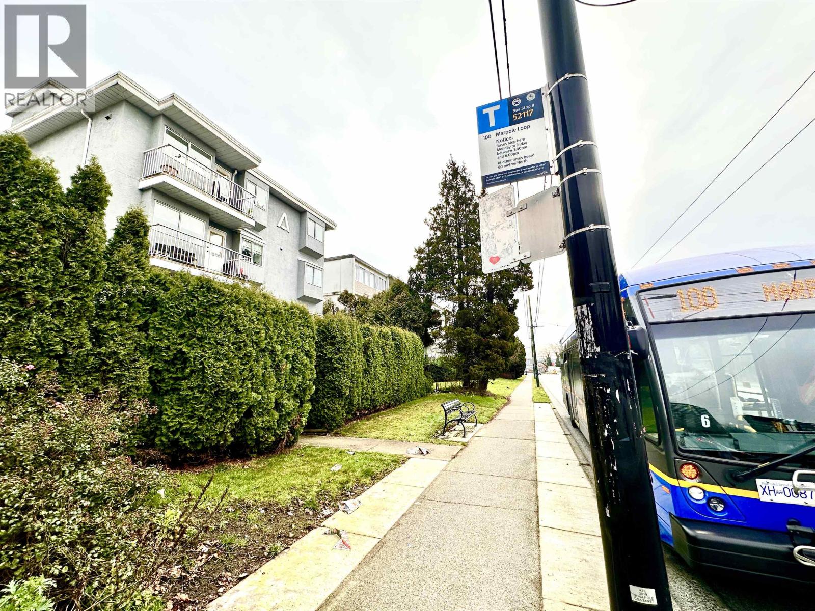 8732 Granville Street, Vancouver, British Columbia  V6P 5A5 - Photo 2 - C8075929