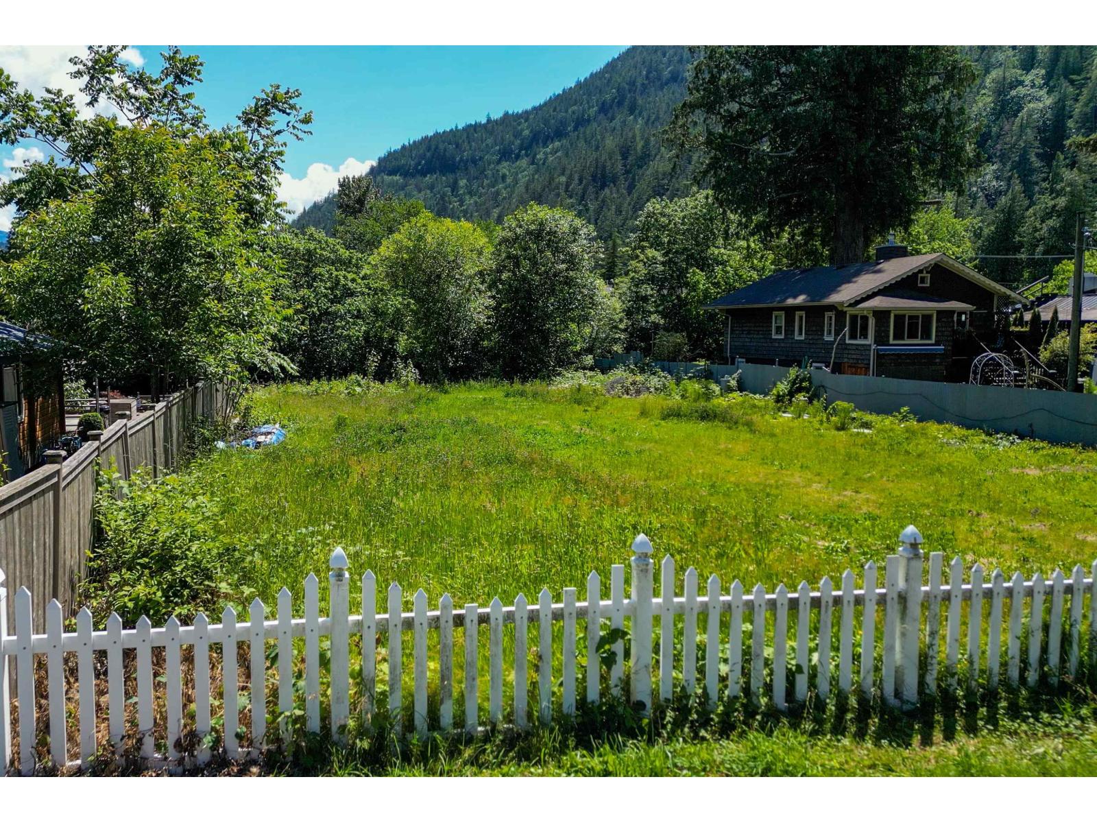 260 Cedar Avenue, Harrison Hot Springs, Harrison Hot Springs, British Columbia  V0M 1K0 - Photo 10 - R3088424