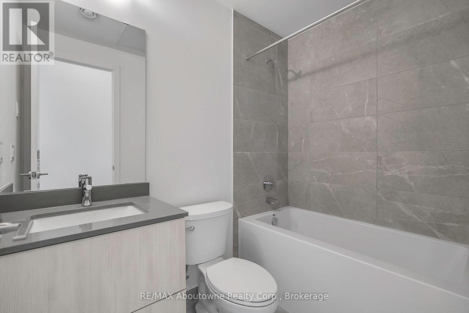 Th810 - 3 Steckley House Lane, Richmond Hill, Ontario  L4S 1L9 - Photo 16 - N12776836