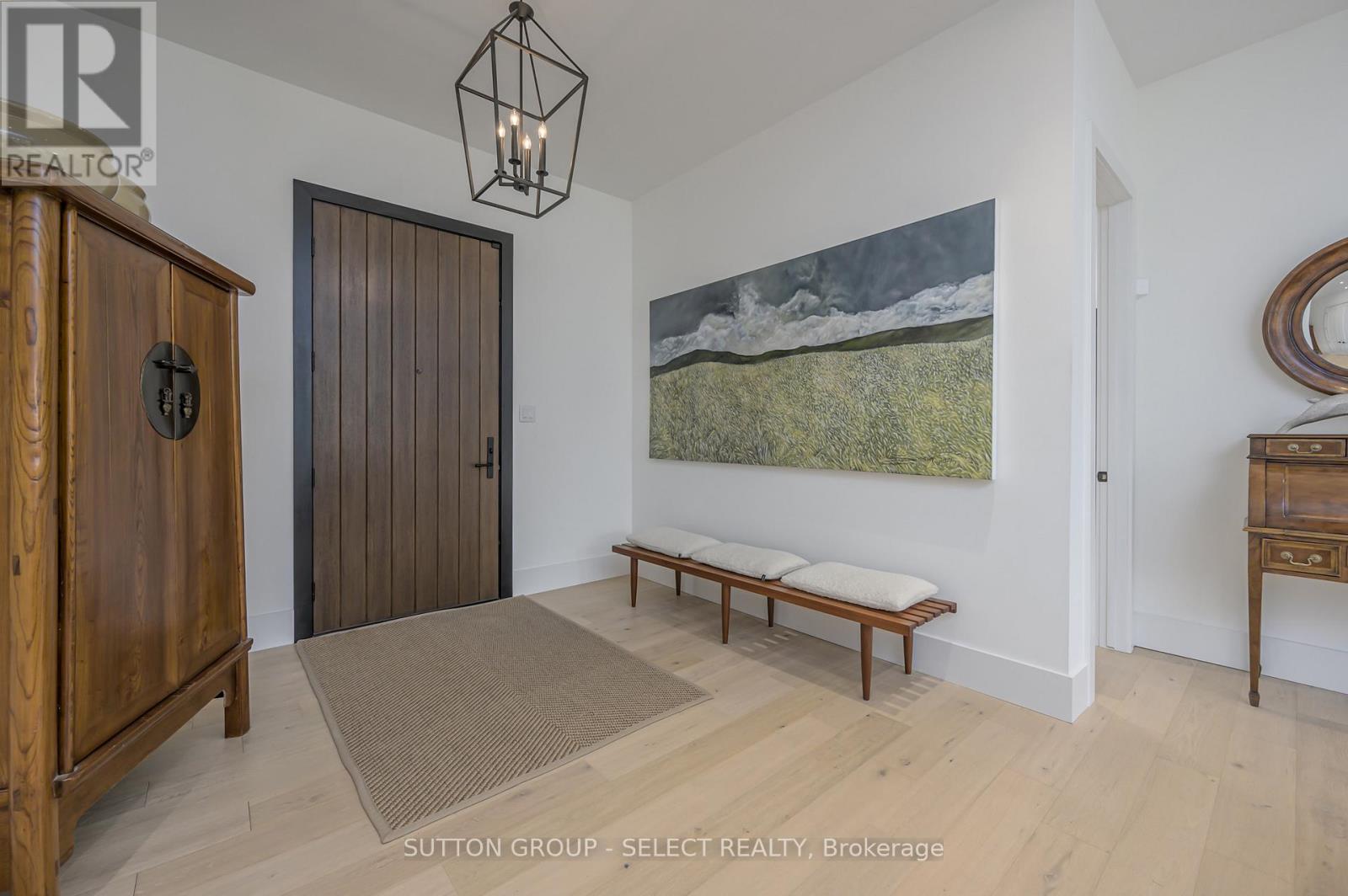 185 Commissioners Road E, London South, Ontario  N6C 2S9 - Photo 14 - X12776818