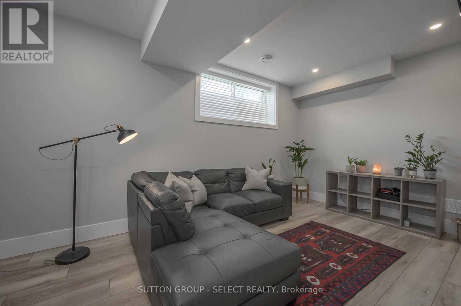 185 Commissioners Road E, London South, Ontario  N6C 2S9 - Photo 29 - X12776818