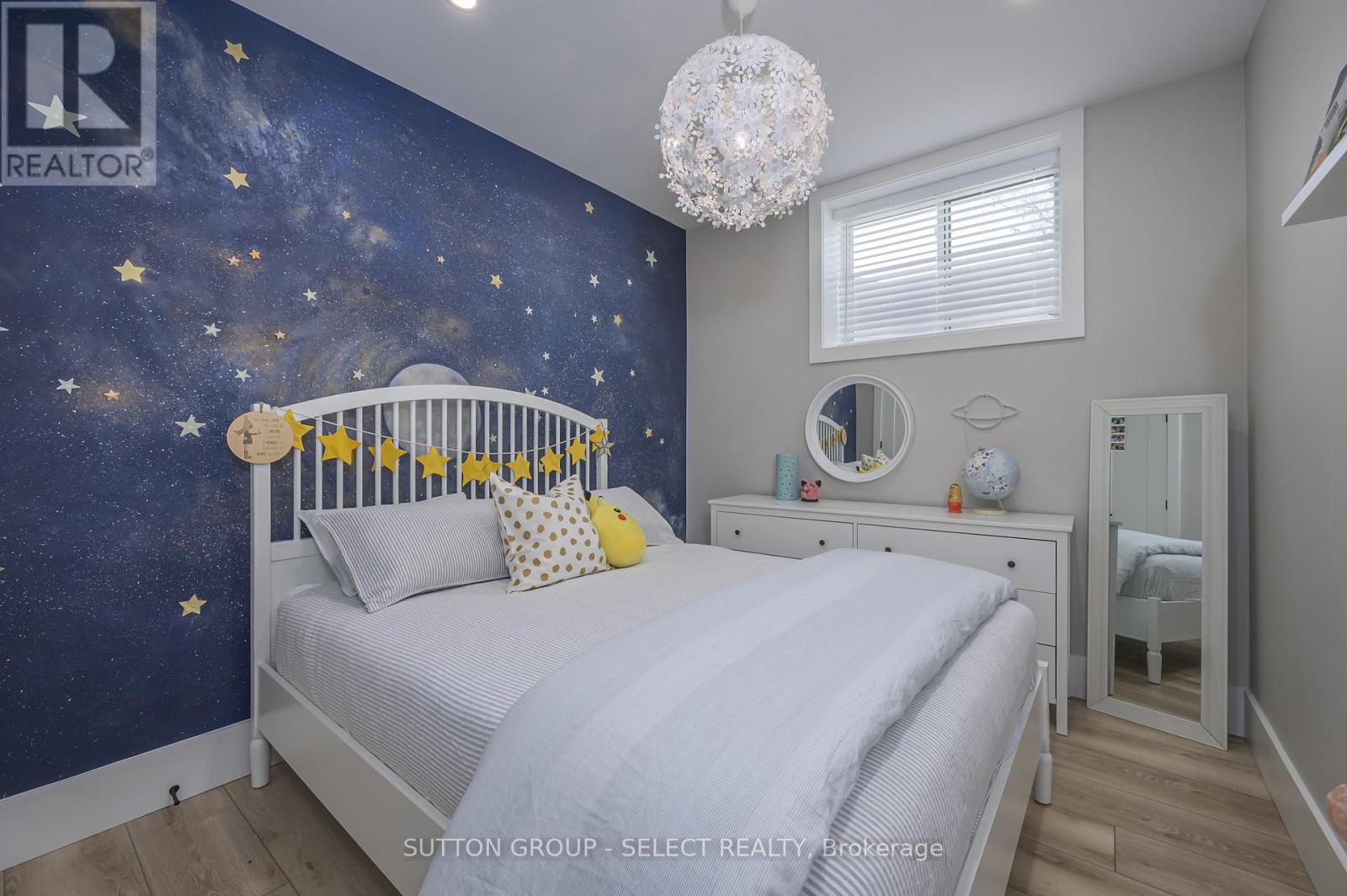 185 Commissioners Road E, London South, Ontario  N6C 2S9 - Photo 34 - X12776818