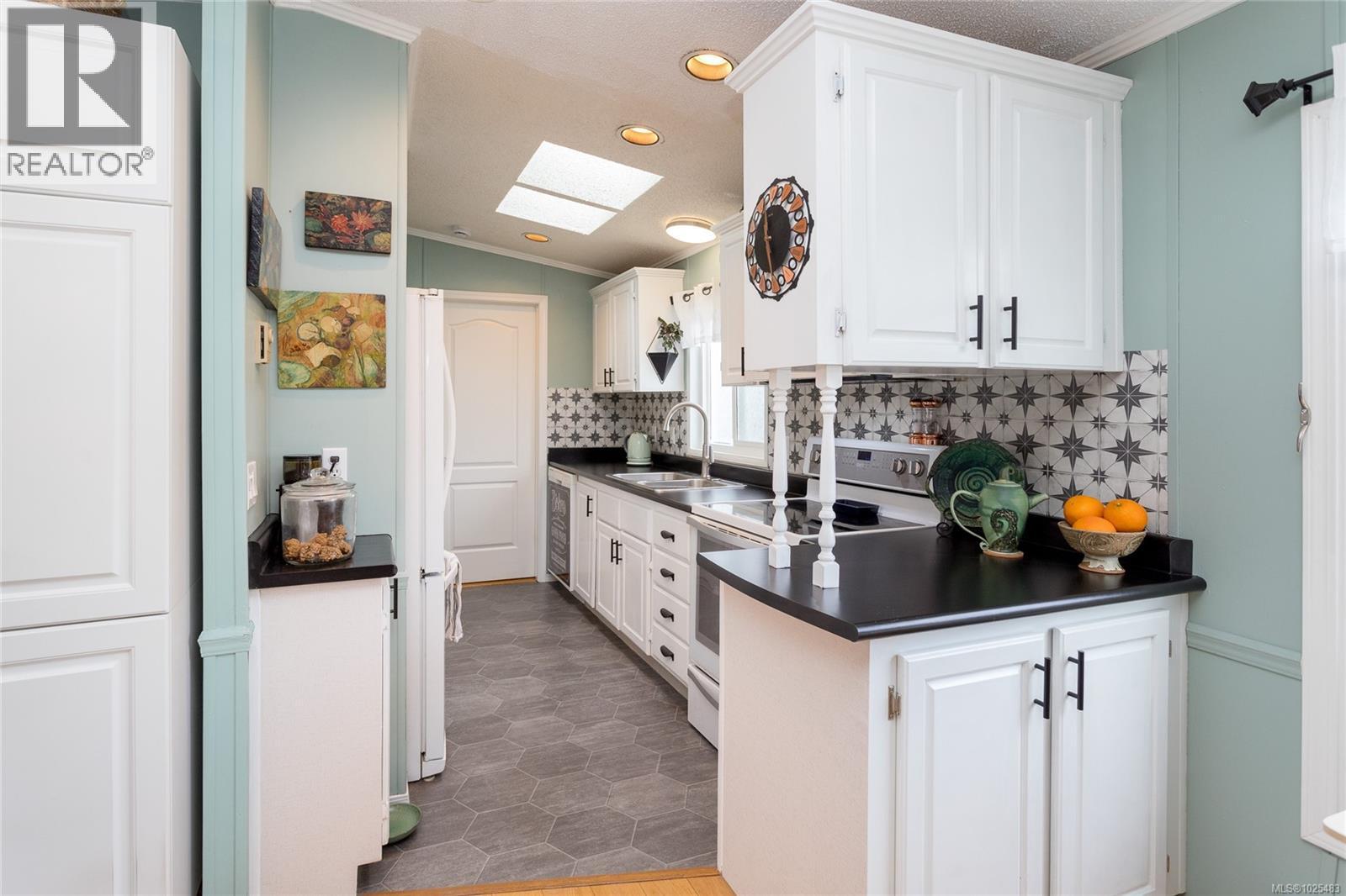 64 7583 Central Saanich Rd, Central Saanich, British Columbia  V8M 2B6 - Photo 9 - 1025483