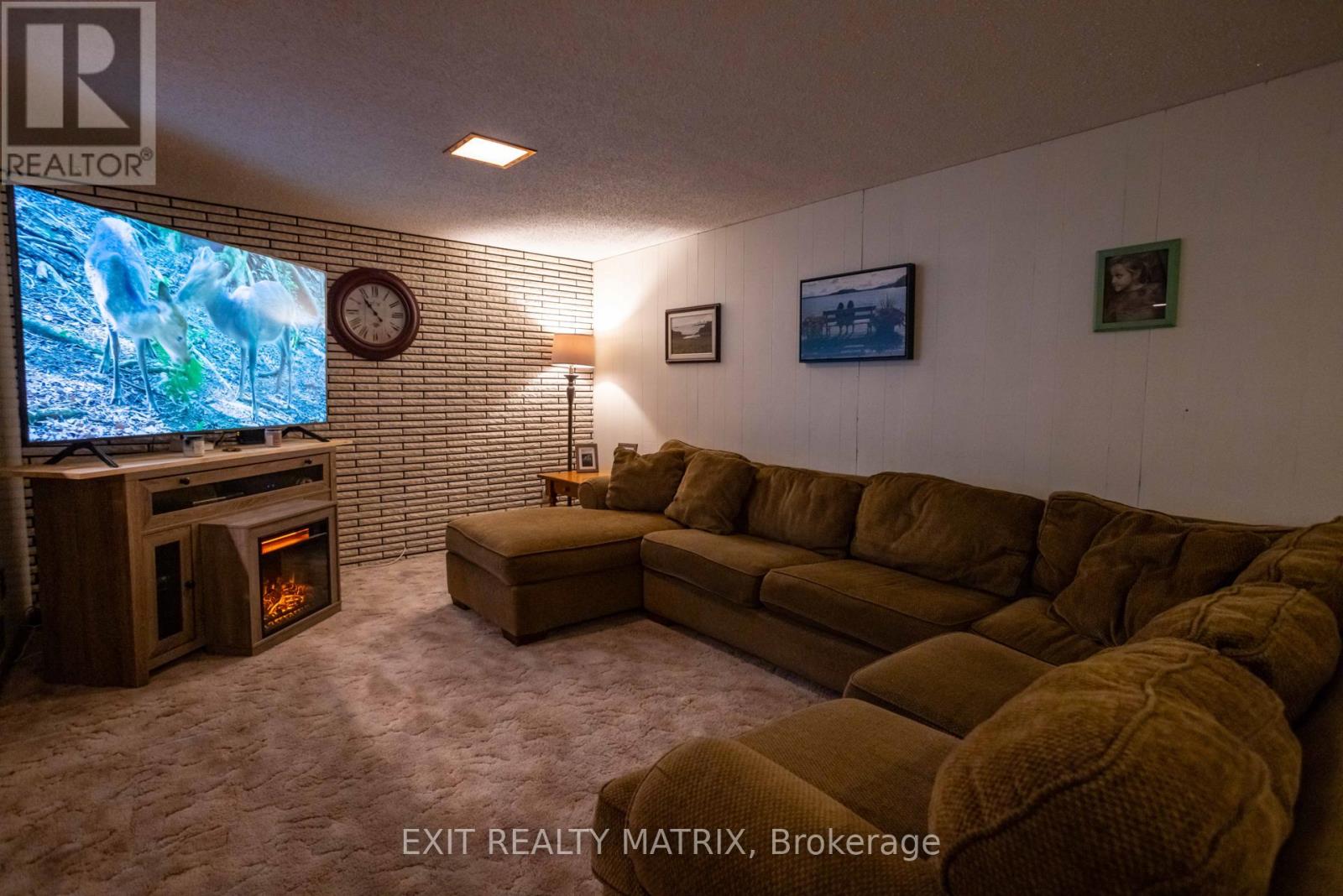 209 Queen Street W, North Dundas, Ontario  K0C 1H0 - Photo 34 - X12776706