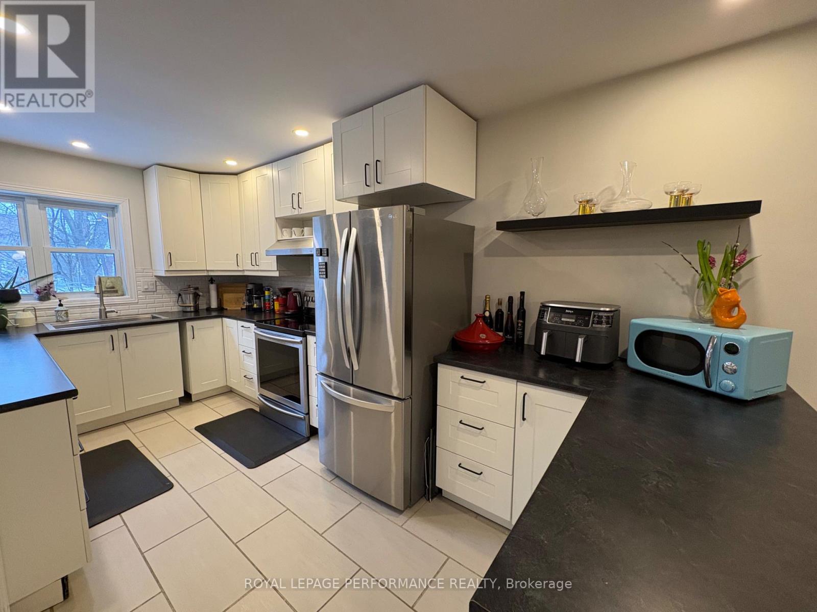 104 Blackburn Avenue, Ottawa, Ontario  K1N 8A7 - Photo 6 - X12776888