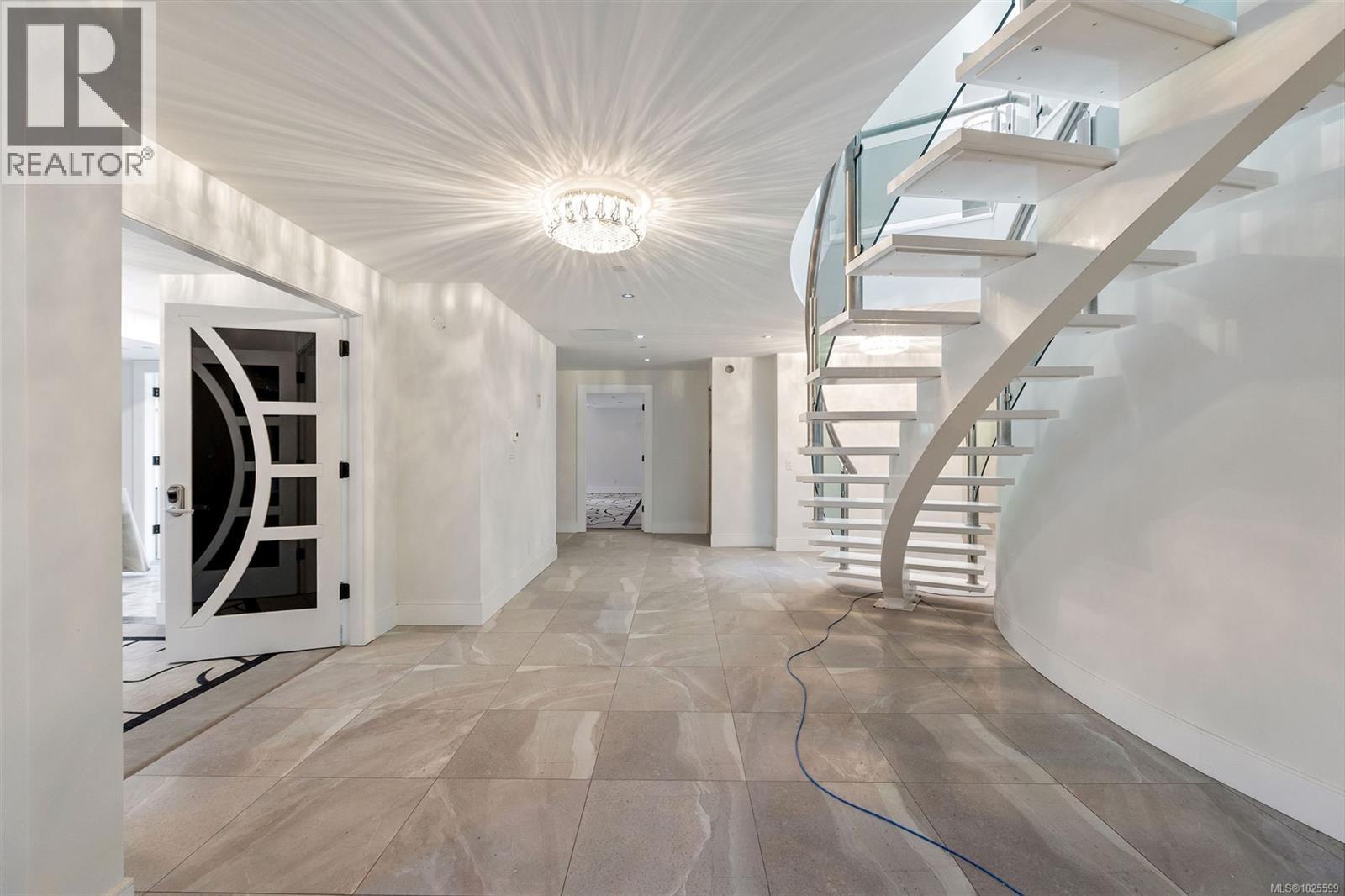 3355 Midland Rd, Oak Bay, British Columbia  V8R 6G7 - Photo 51 - 1025599