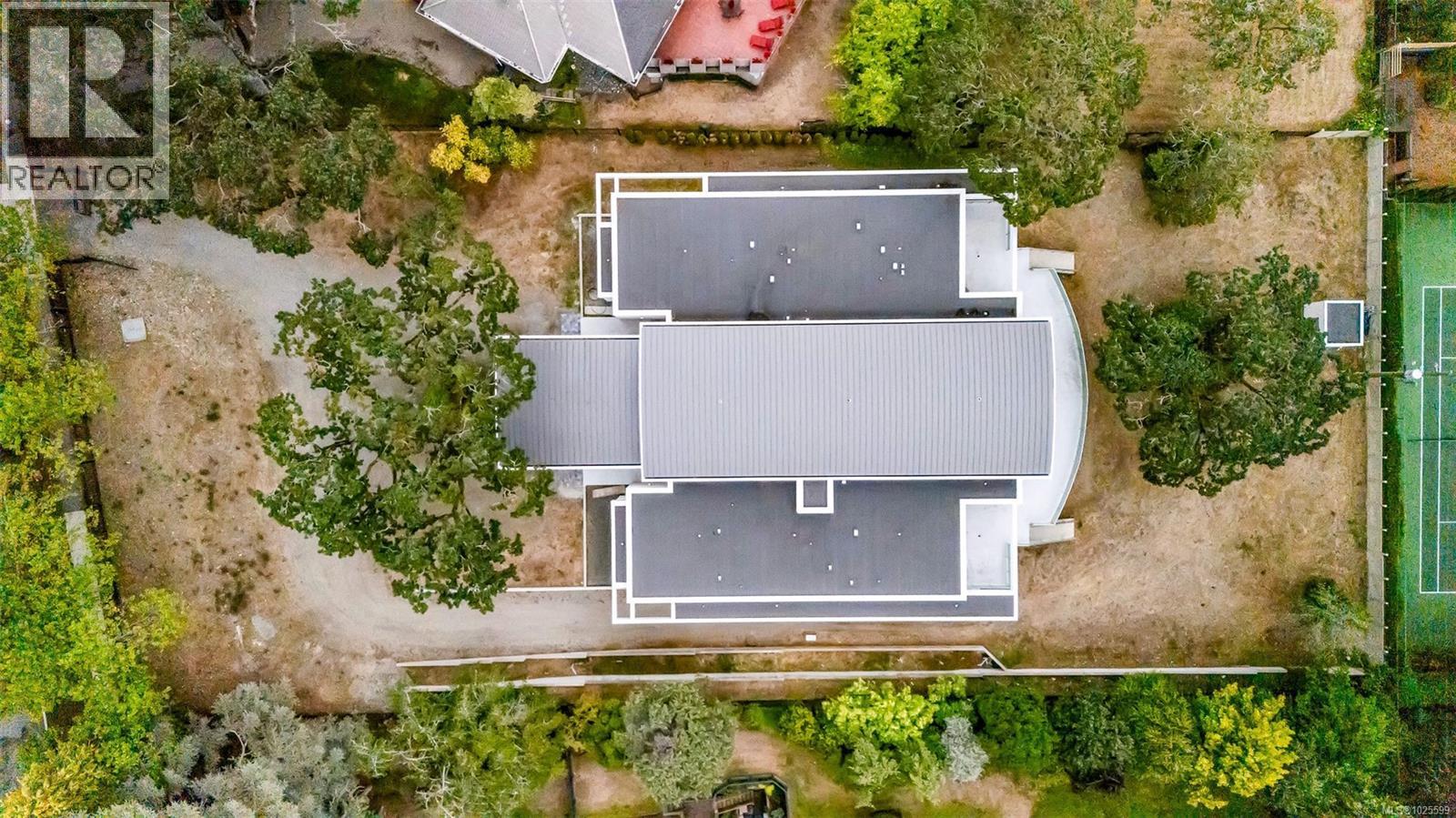 3355 Midland Rd, Oak Bay, British Columbia  V8R 6G7 - Photo 57 - 1025599