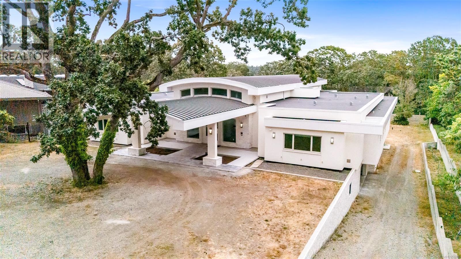 3355 Midland Rd, Oak Bay, British Columbia  V8R 6G7 - Photo 62 - 1025599