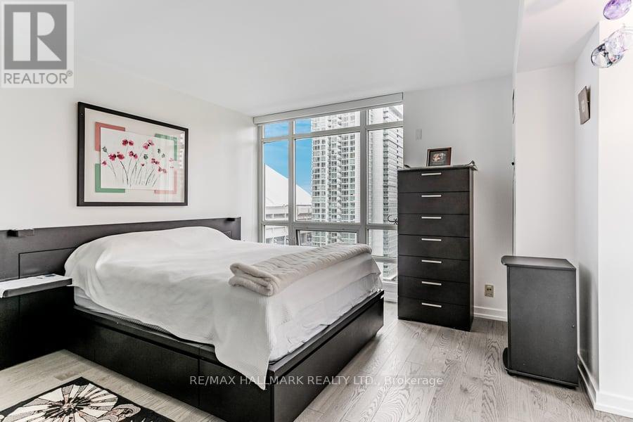 1810 - 381 Front Street W, Toronto, Ontario  M5V 3R8 - Photo 13 - C12734542