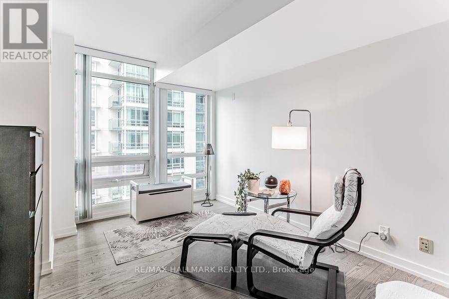 1810 - 381 Front Street W, Toronto, Ontario  M5V 3R8 - Photo 18 - C12734542