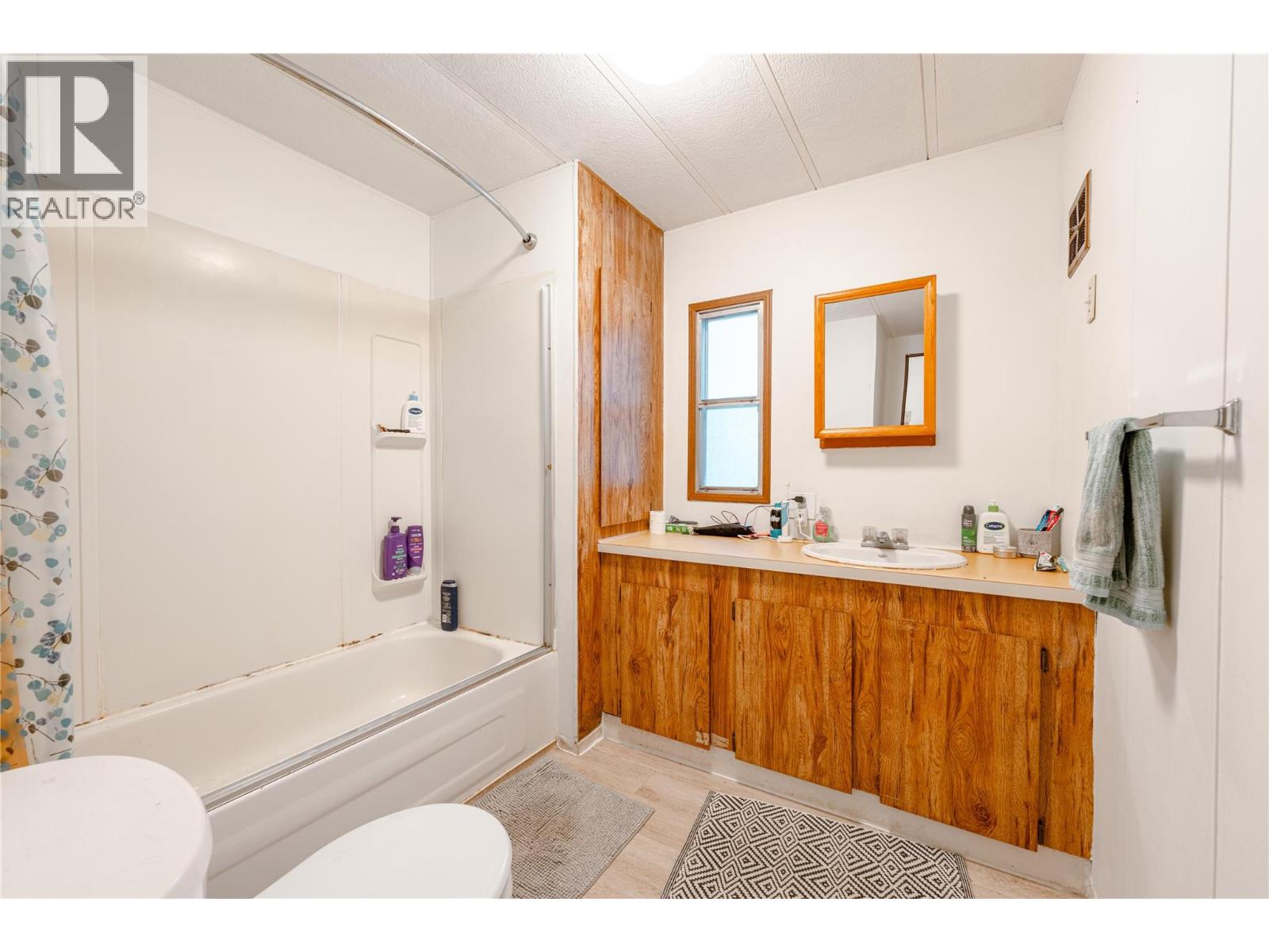 3666 Catherwood Road, Revelstoke, British Columbia  V0E 2S0 - Photo 21 - 10373628