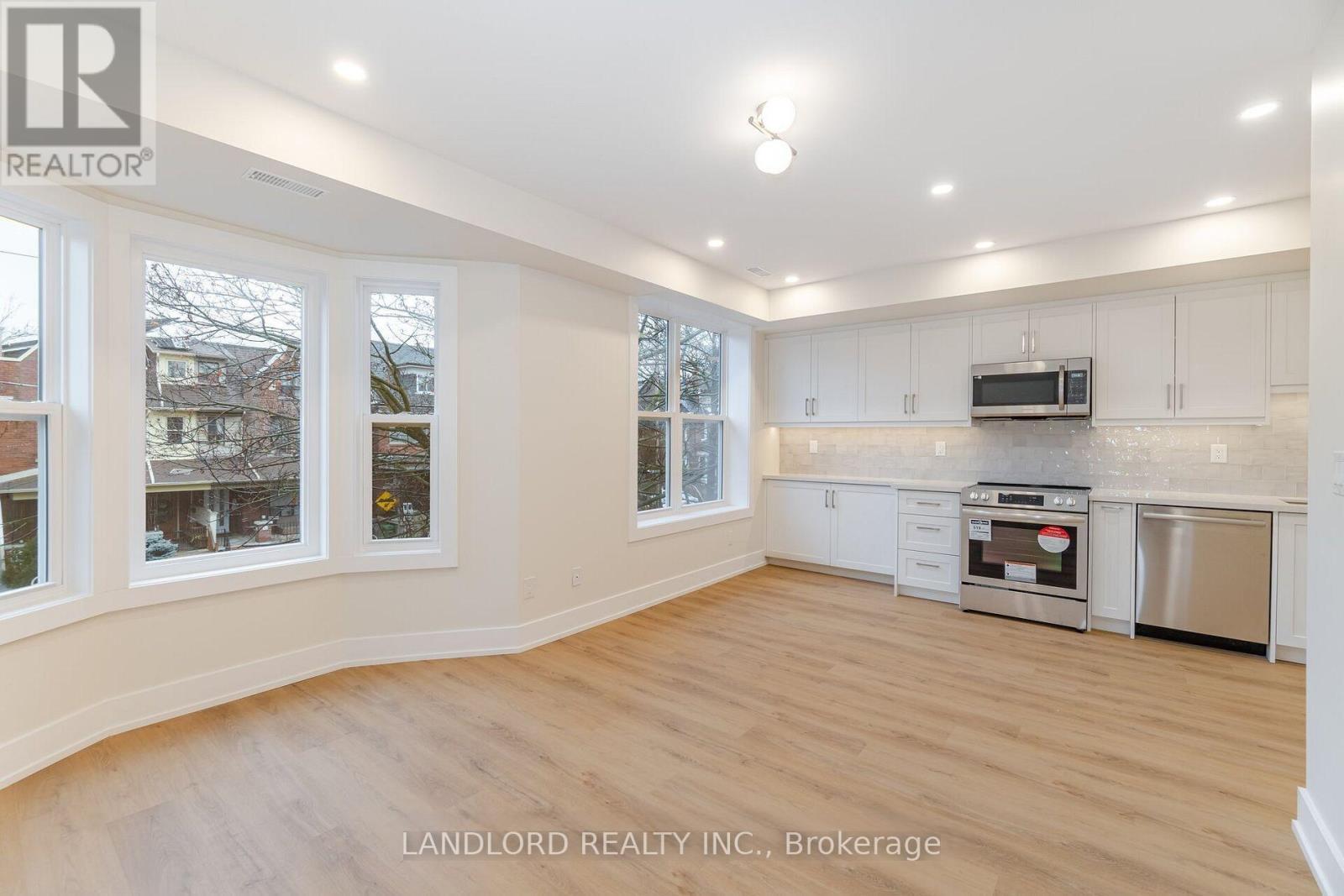 2nd Fl. - 73 Dewson Street, Toronto, Ontario  M6H 1G9 - Photo 6 - C12776686