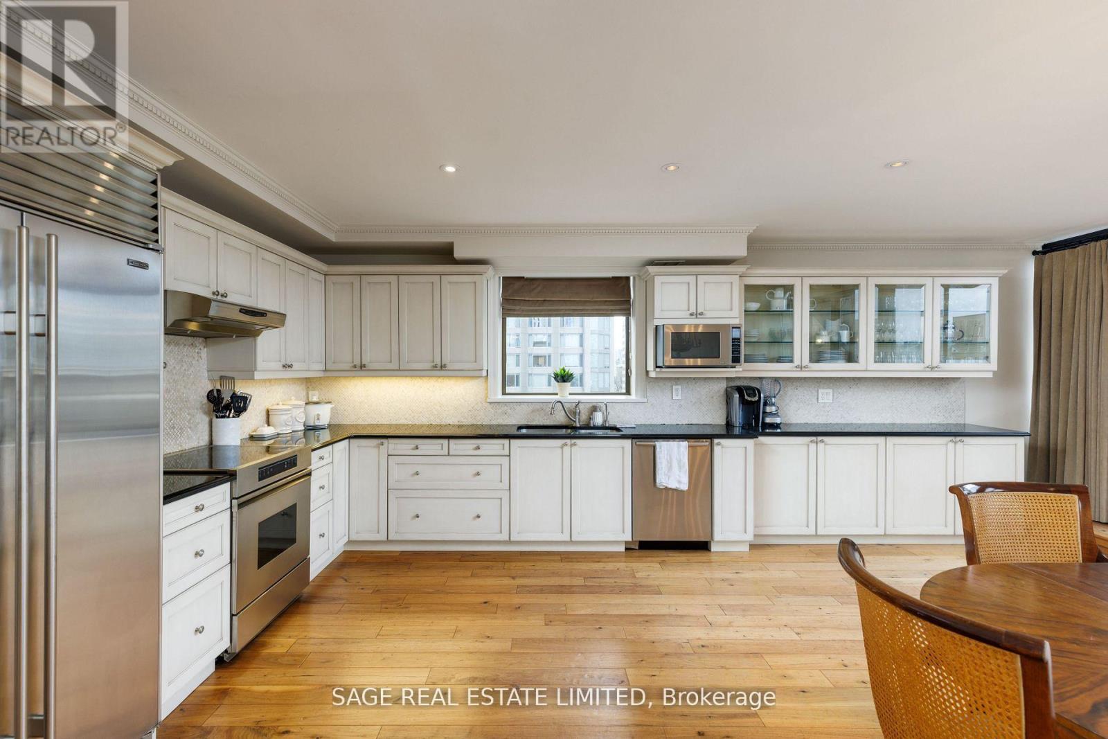 605 - 55a Avenue Road, Toronto, Ontario  M5R 3L2 - Photo 12 - C12776708