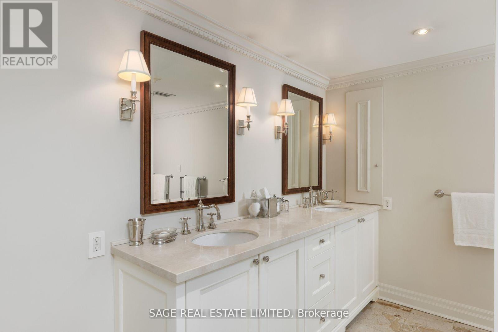 605 - 55a Avenue Road, Toronto, Ontario  M5R 3L2 - Photo 29 - C12776708