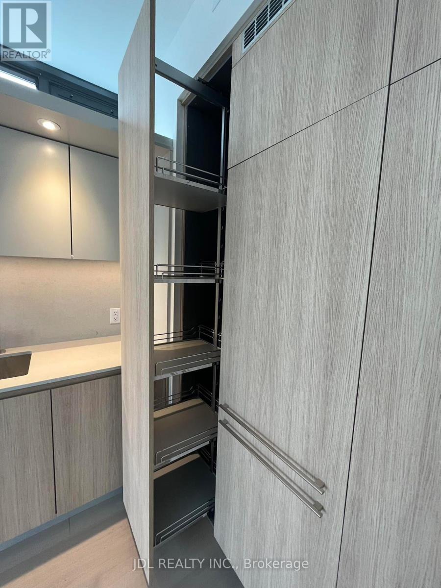 1707 - 81 Wellesley Street E, Toronto, Ontario  M4Y 0C5 - Photo 19 - C12776730