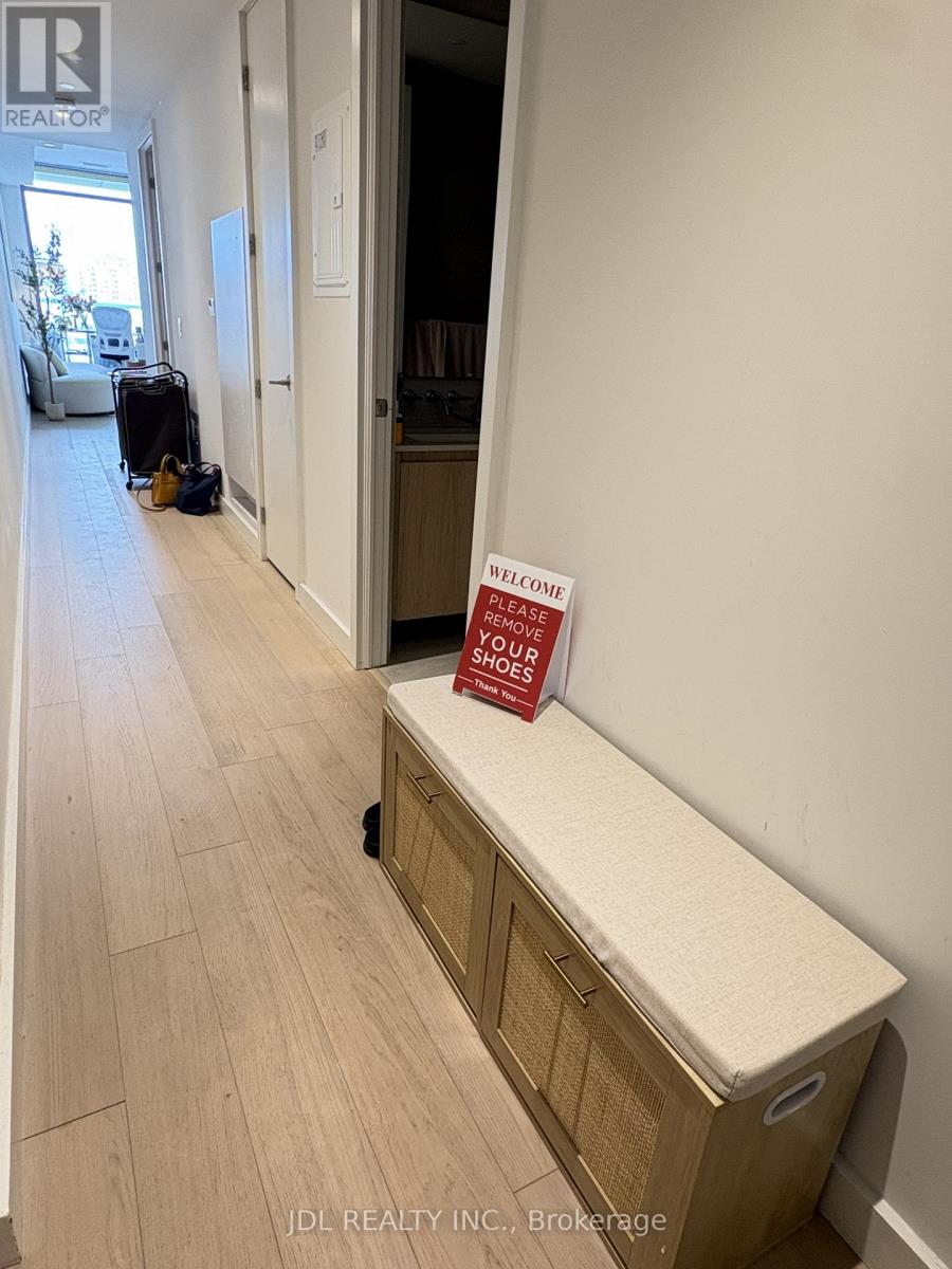 1707 - 81 Wellesley Street E, Toronto, Ontario  M4Y 0C5 - Photo 6 - C12776730