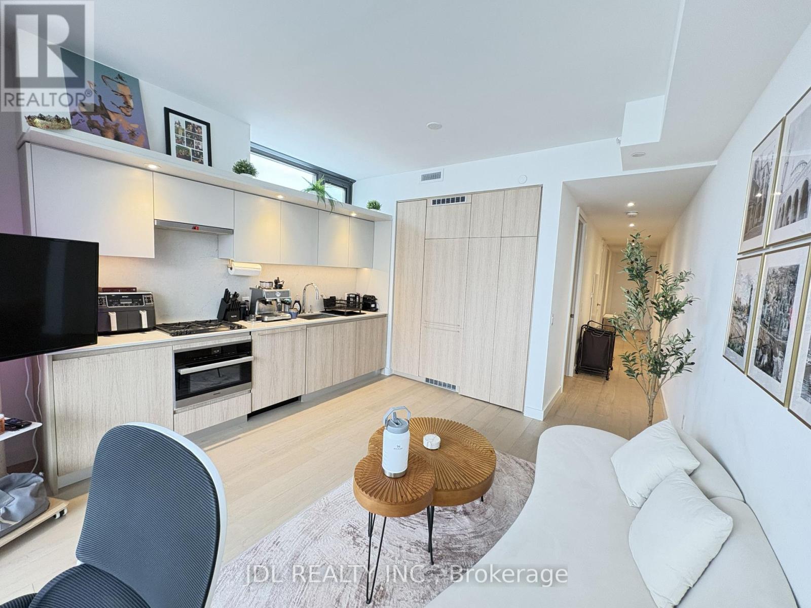 1707 - 81 Wellesley Street E, Toronto, Ontario  M4Y 0C5 - Photo 9 - C12776730