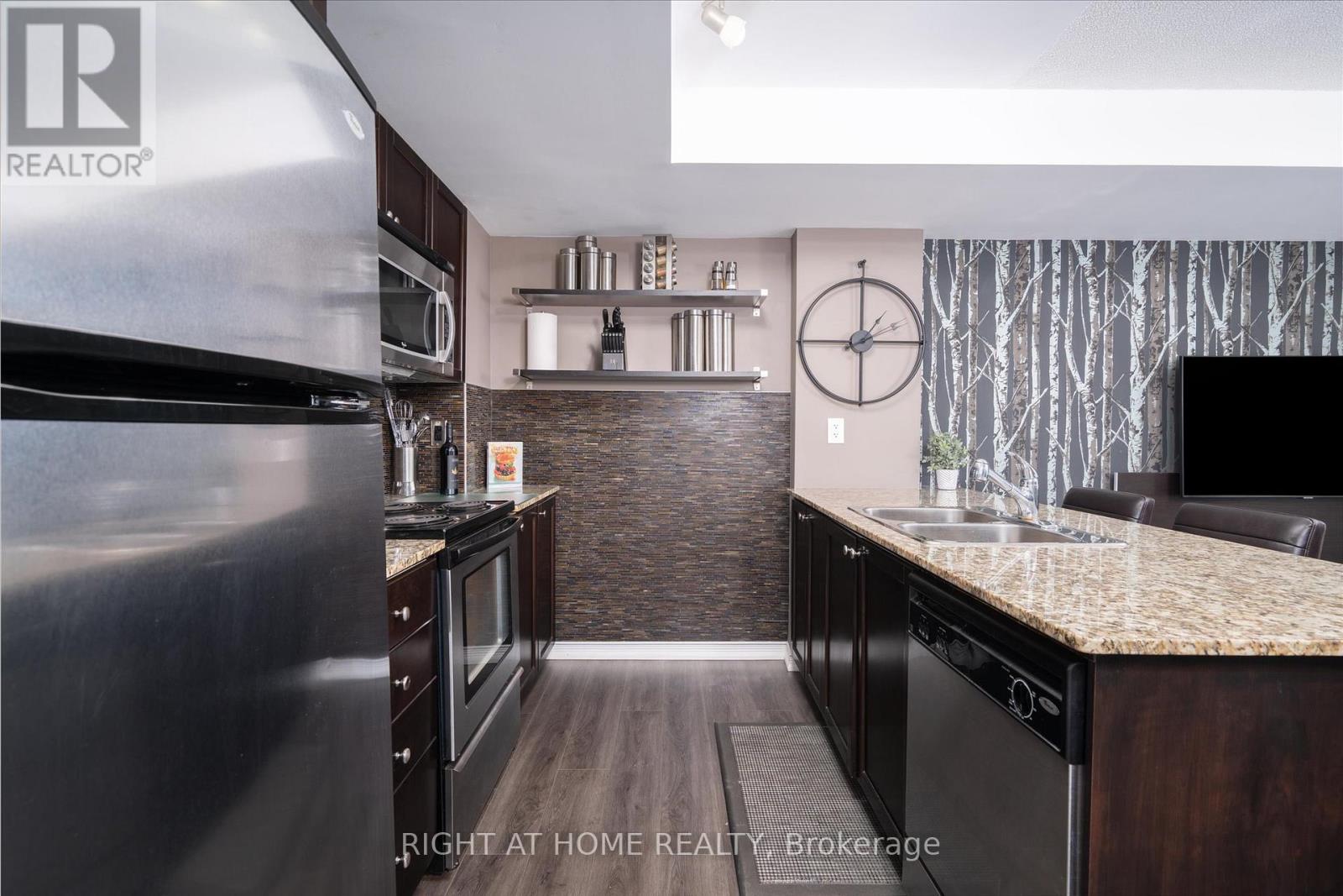 112 - 1 Ruttan Street, Toronto, Ontario  M6P 0A1 - Photo 10 - C12776804