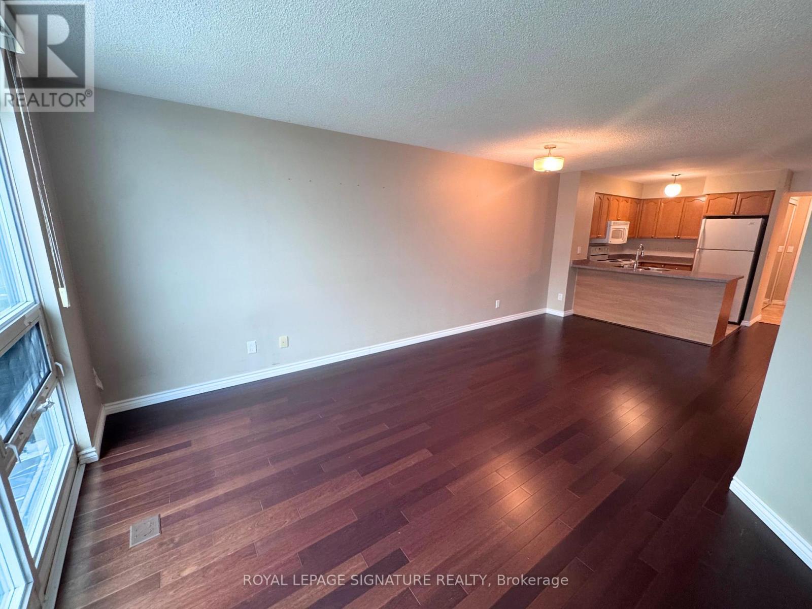 911 - 219 Fort York Boulevard, Toronto, Ontario  M5V 1B1 - Photo 2 - C12776892