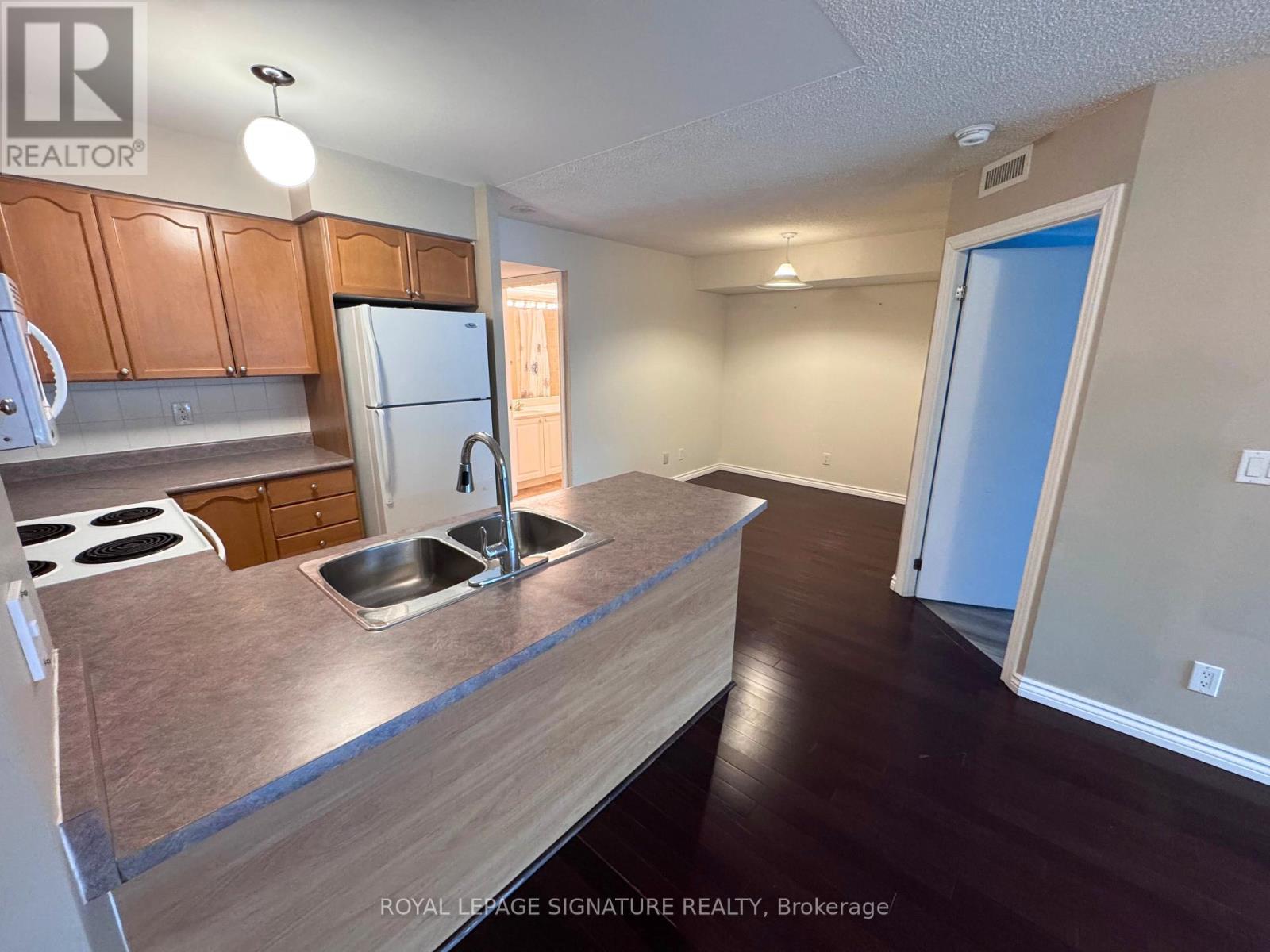 911 - 219 Fort York Boulevard, Toronto, Ontario  M5V 1B1 - Photo 6 - C12776892