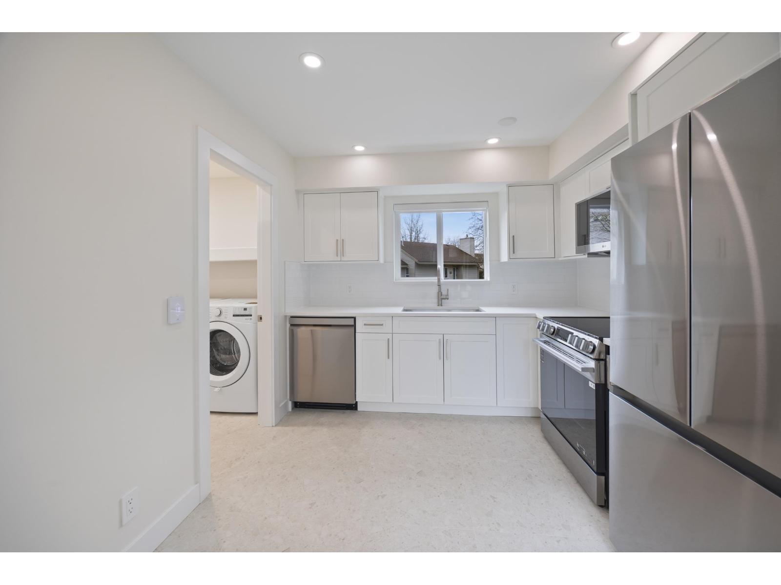 6174 W Greenside Drive, Surrey, British Columbia  V3S 5M8 - Photo 11 - R3088581