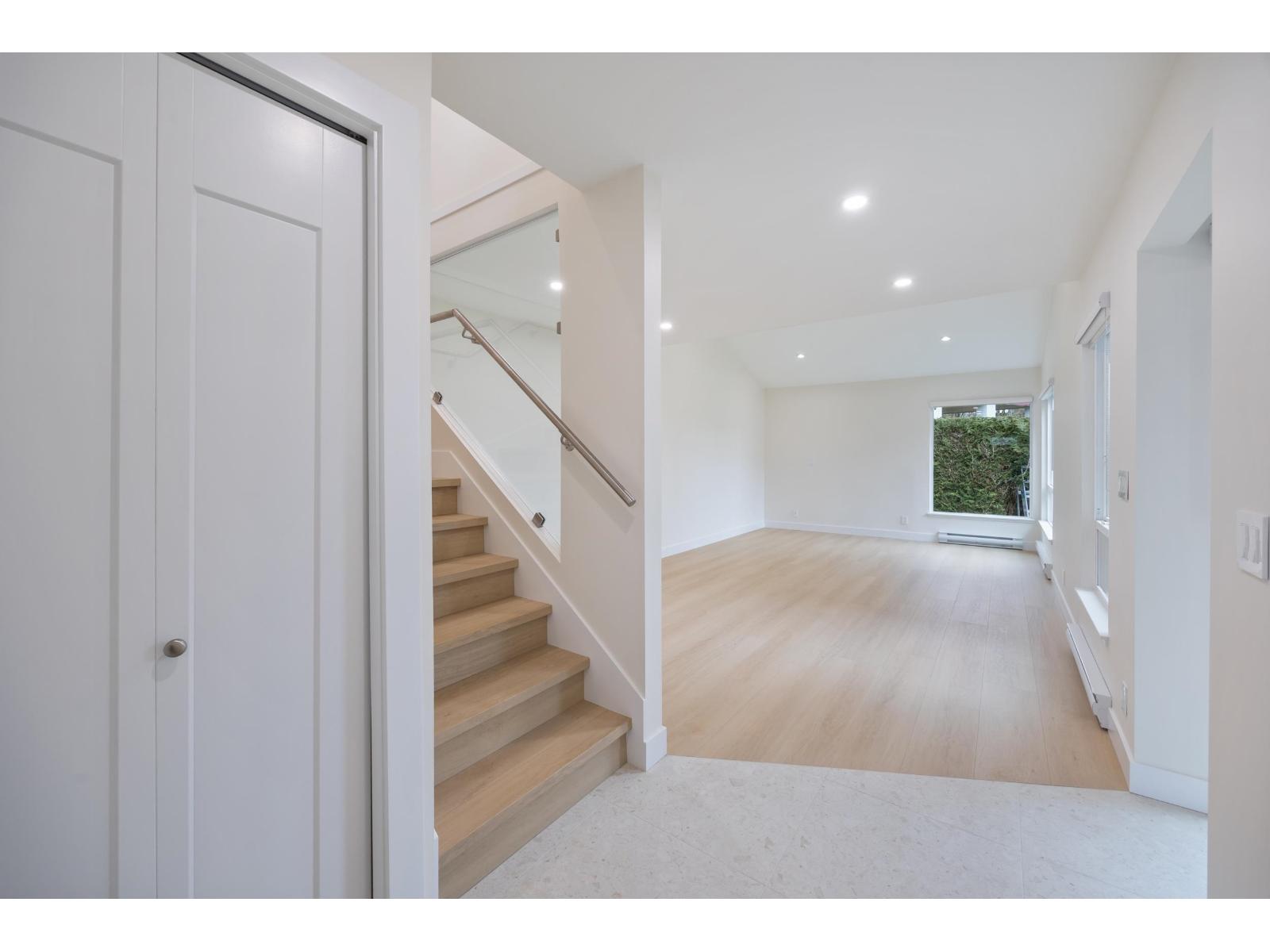 6174 W Greenside Drive, Surrey, British Columbia  V3S 5M8 - Photo 13 - R3088581