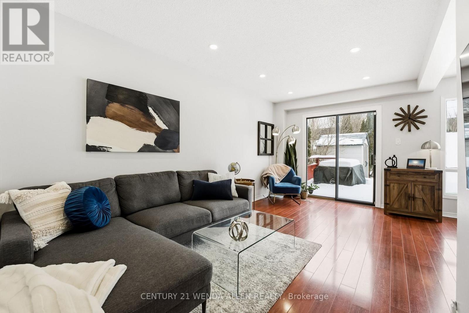 1230 Delmark Court, Oshawa, Ontario  L1H 8K6 - Photo 7 - E12776744