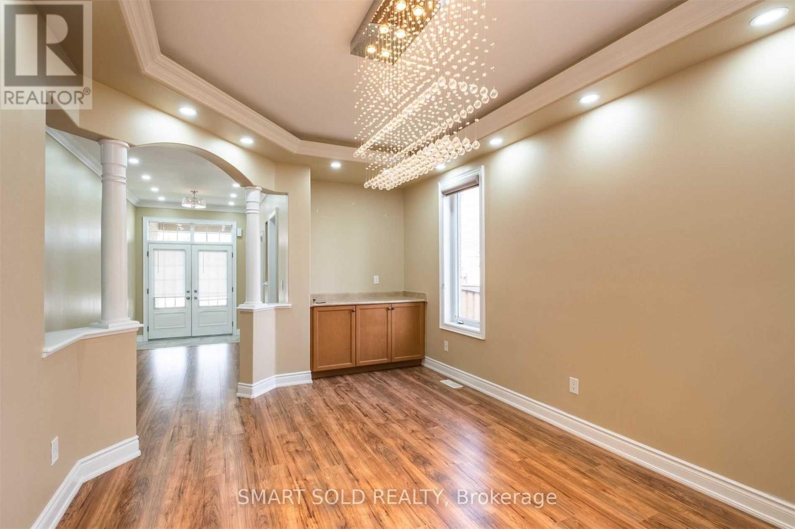 Upper - 49 Garyscholl Road, Vaughan, Ontario  L4H 3R4 - Photo 5 - N12776718