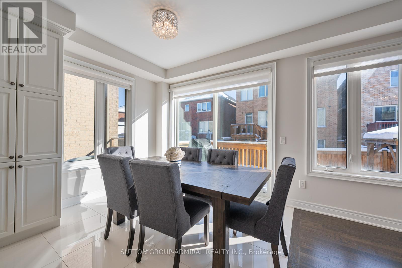 124 Mondial Crescent, East Gwillimbury, Ontario  L9N 0S2 - Photo 13 - N12776776