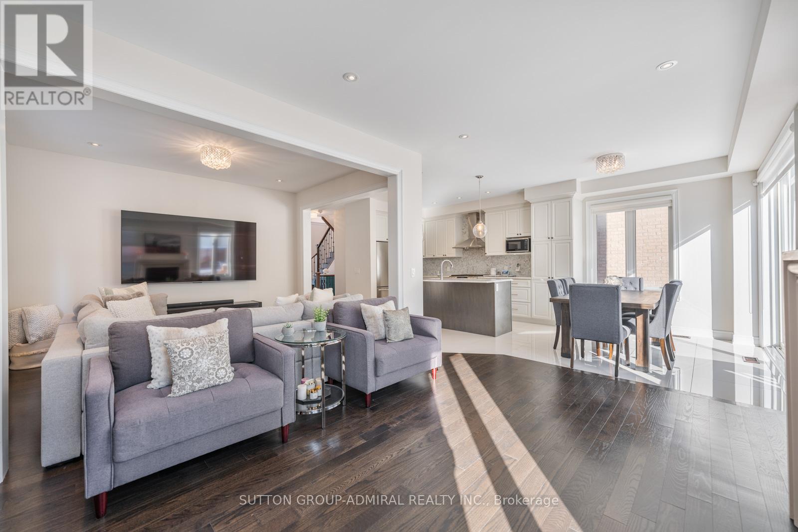 124 Mondial Crescent, East Gwillimbury, Ontario  L9N 0S2 - Photo 17 - N12776776