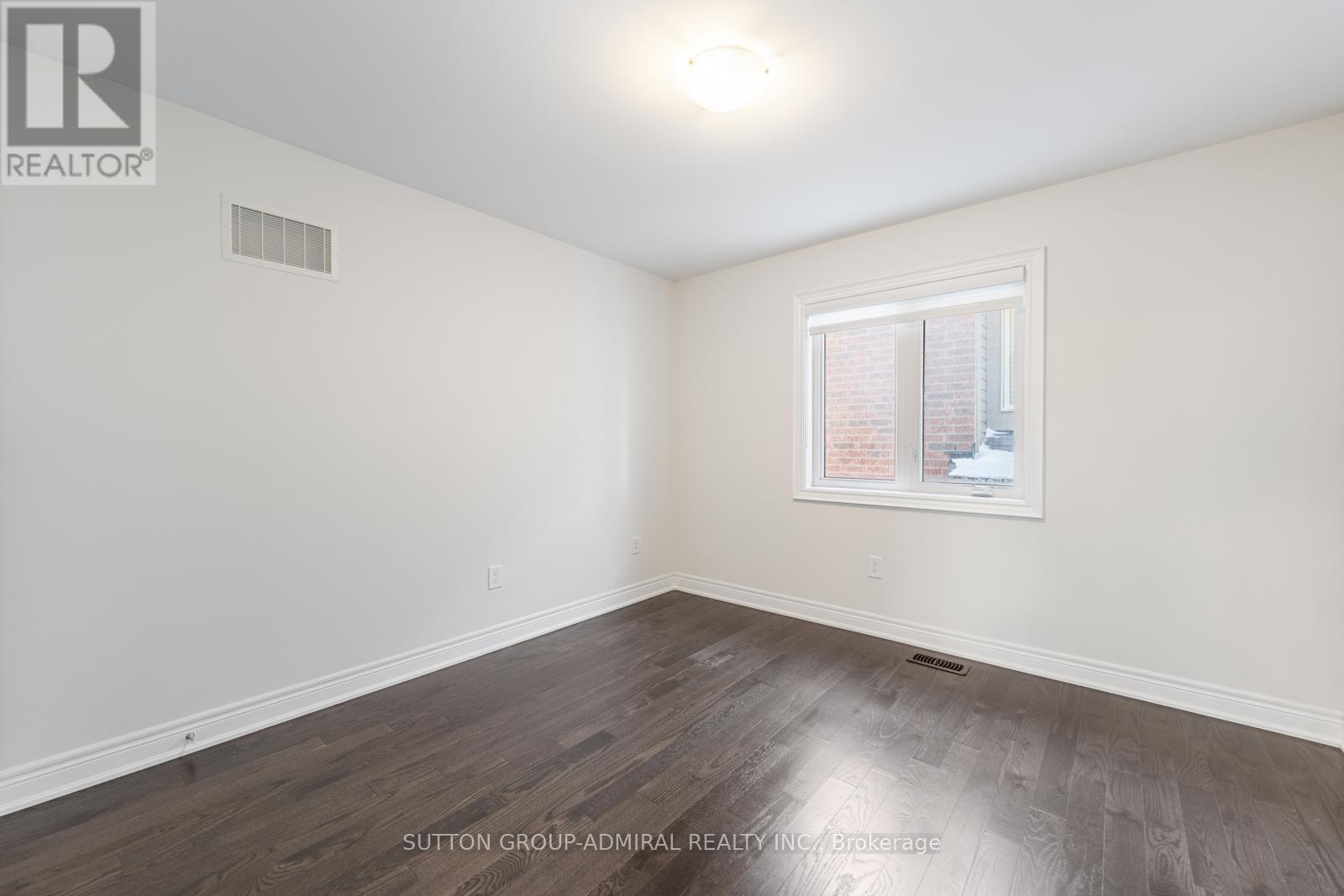 124 Mondial Crescent, East Gwillimbury, Ontario  L9N 0S2 - Photo 29 - N12776776