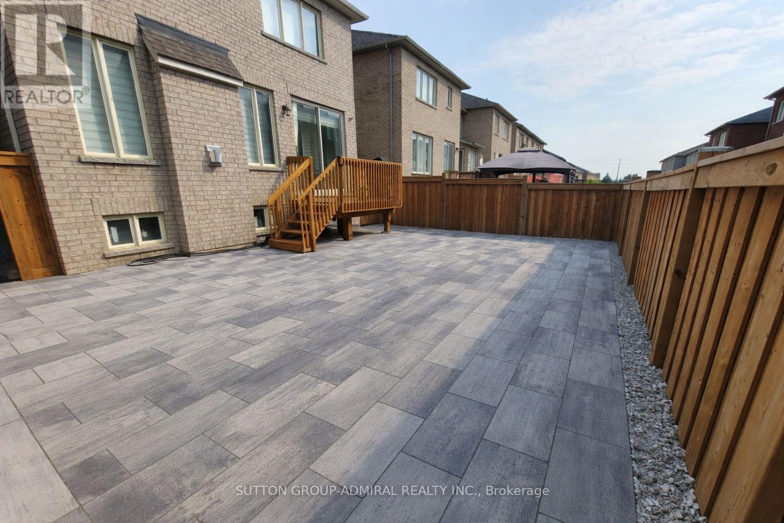 124 Mondial Crescent, East Gwillimbury, Ontario  L9N 0S2 - Photo 38 - N12776776