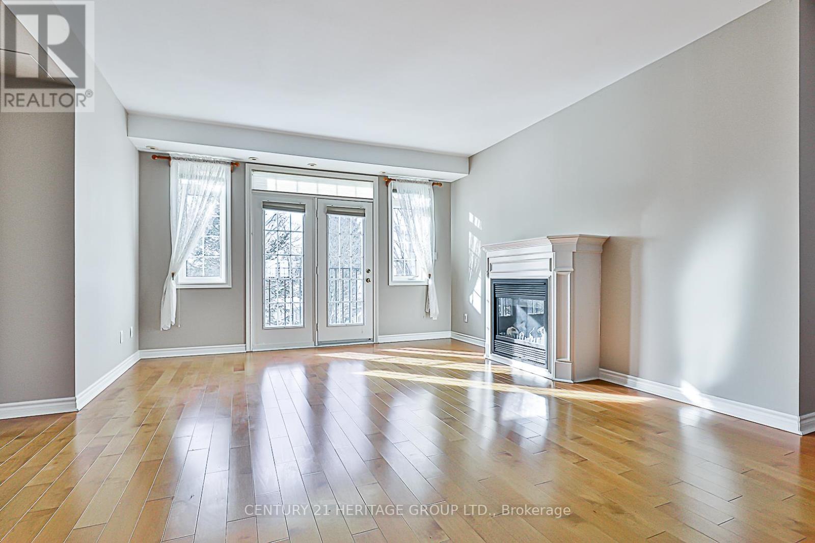 2 - 520 Silken Laumann Drive, Newmarket, Ontario  L3X 2S7 - Photo 13 - N12776778