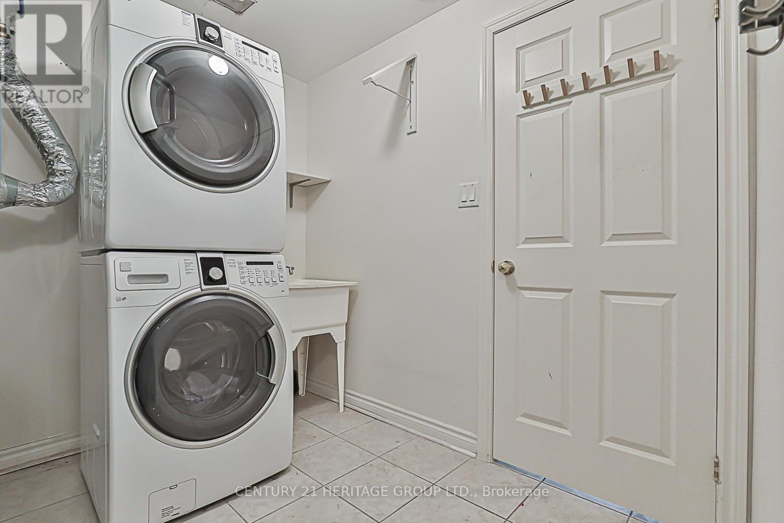 2 - 520 Silken Laumann Drive, Newmarket, Ontario  L3X 2S7 - Photo 23 - N12776778